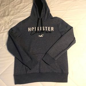 gray Hollister hoodie